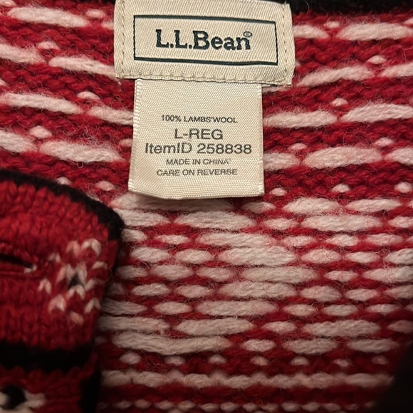 LL Bean 100% Lamb’s Wool Nordic Snowflake Christmas Sweater Cardigan Red Black L - Picture 3 of 5